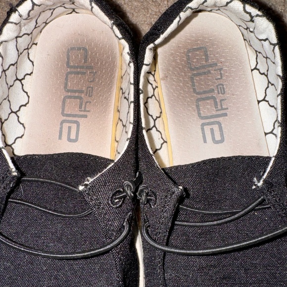 Hey Dudes Youth Size 1 - Picture 2 of 6